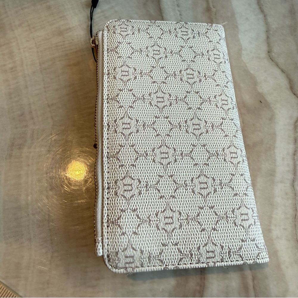 Nanette Lepore Cream Patterned Wallet - Picture 8 of 9